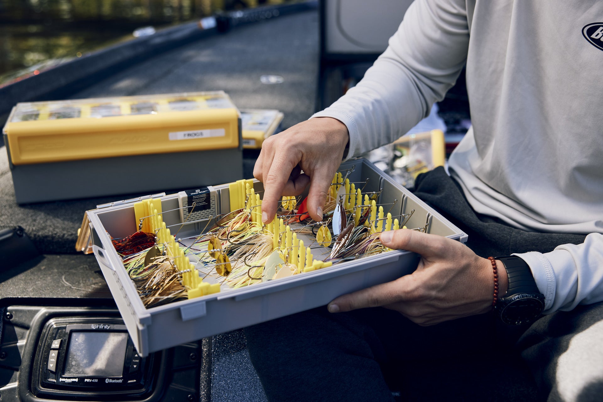 Edge Spinner Bait Box 3700 LS Packed Spinners | Plano®